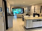 Kitchen Lounge
